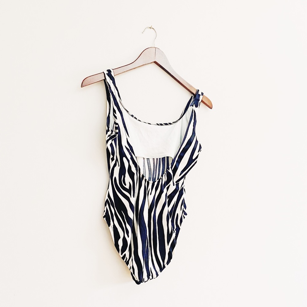 Vintage zebra print bodysuit/swimsuit - Picture 3 of 6
